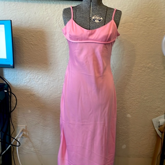 ONLY Silky soften stretchy sateen style light pink maxi dress, wait out back L - Picture 1 of 6